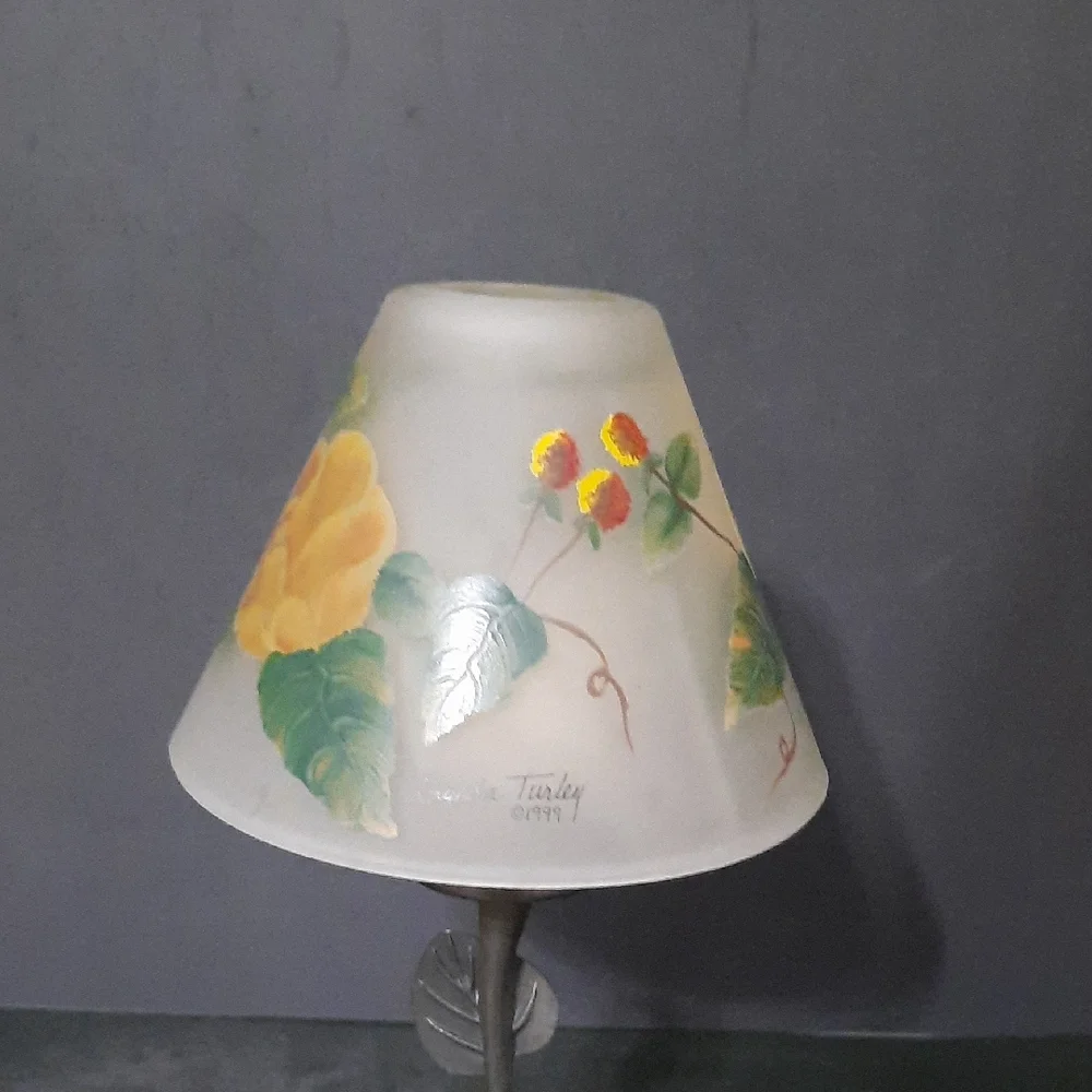 Classic Floral Table Lamp with Yellow Shade